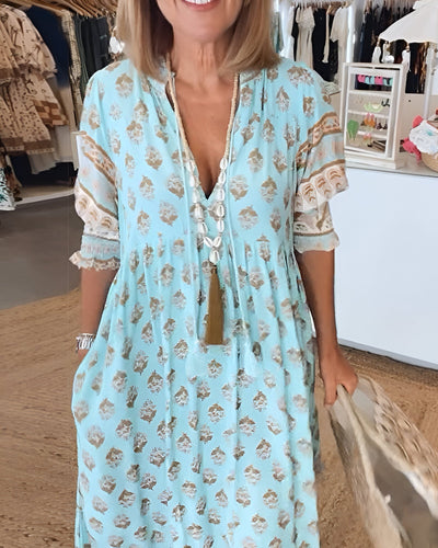 Veronica™ | Printed V-neck Half Sleeve Dress